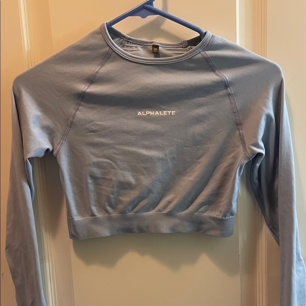 Alphalete Women's Light Blue Long Sleeve Crop Top xs
